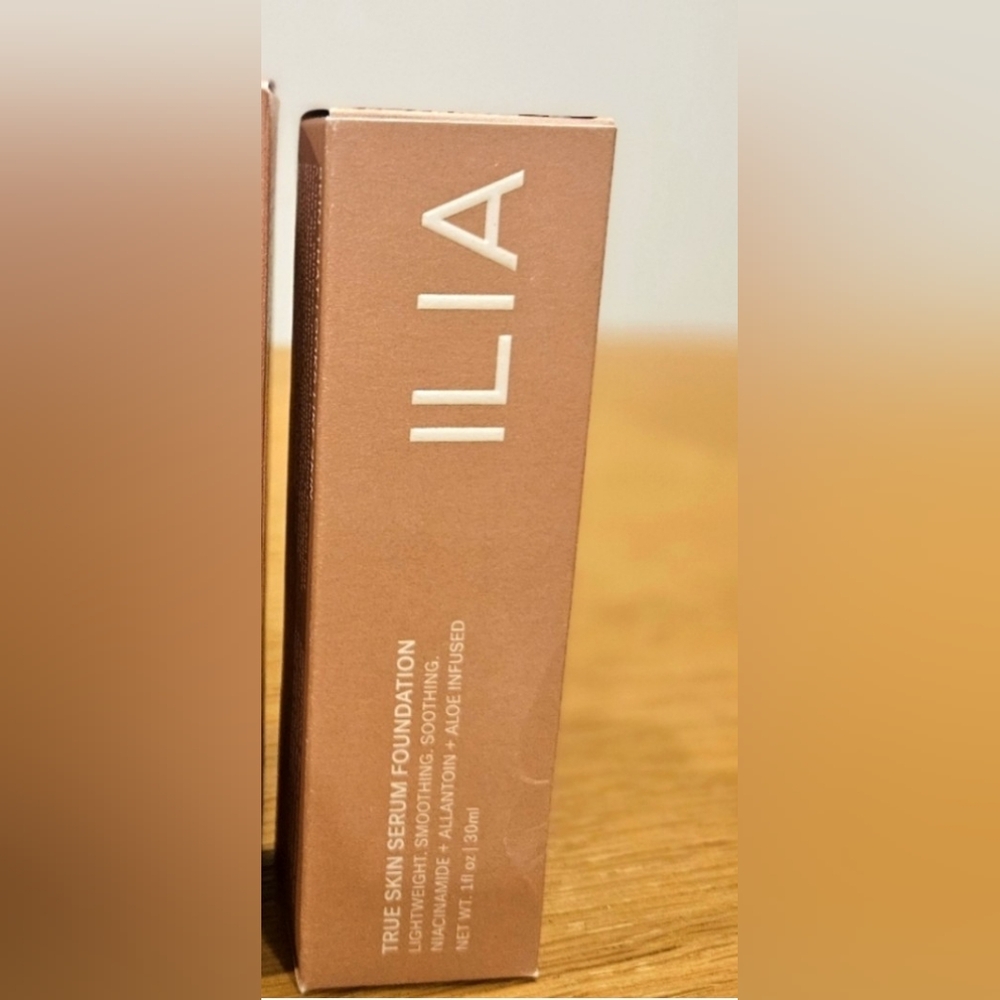 ILIA Serum foundation SF2 Tavarua new 1oz